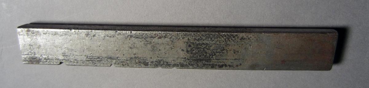 1986.0050.965 Shaping tool, View 1
