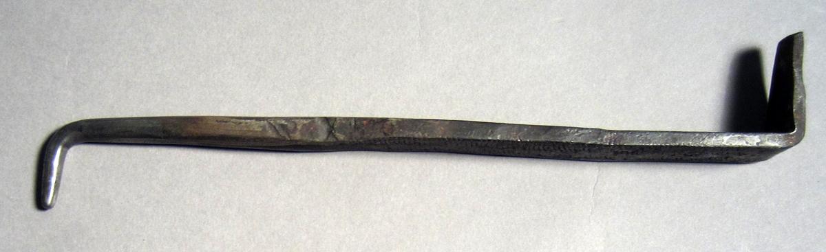 1986.0050.969 Shaping tool, View 1