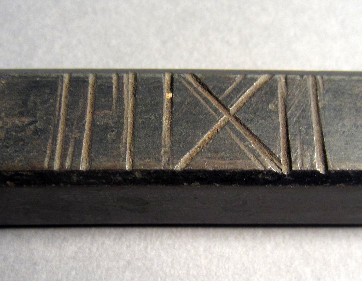 1986.0050.973 Shaping tool, Mark