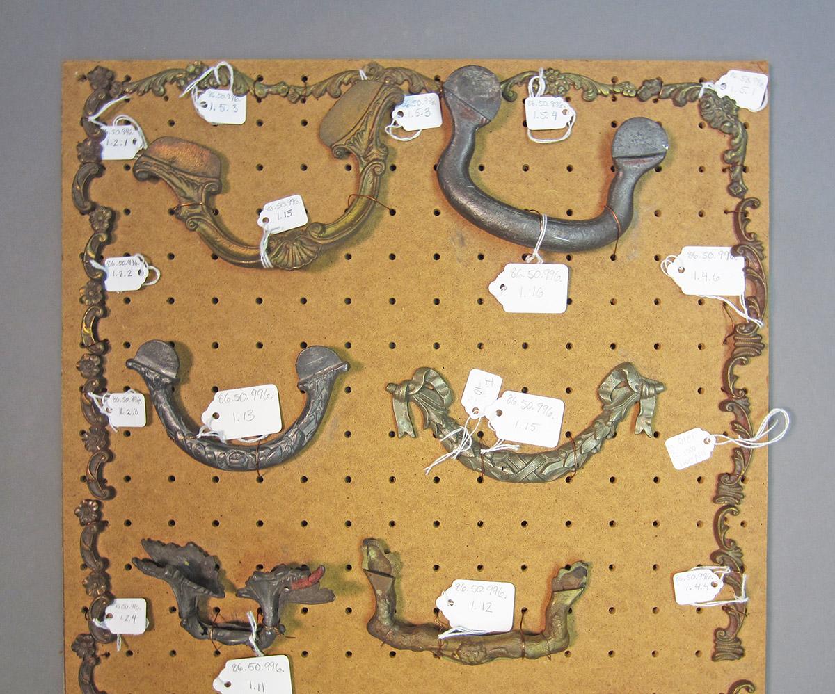 1986.0050.996.001.001, Pegboard, section 1