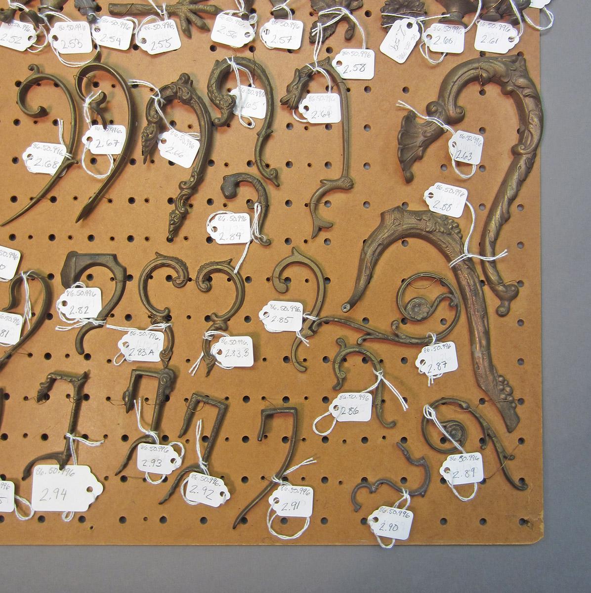1986.0050.996.002.001, Pegboard, section 1