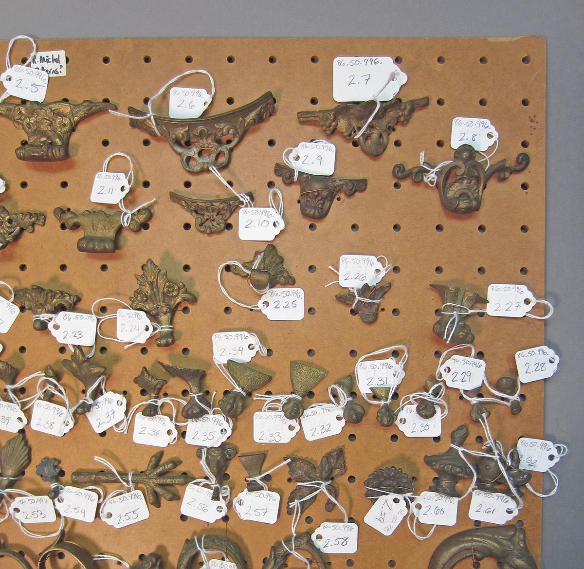 1986.0050.996.002.001, Pegboard, section 3