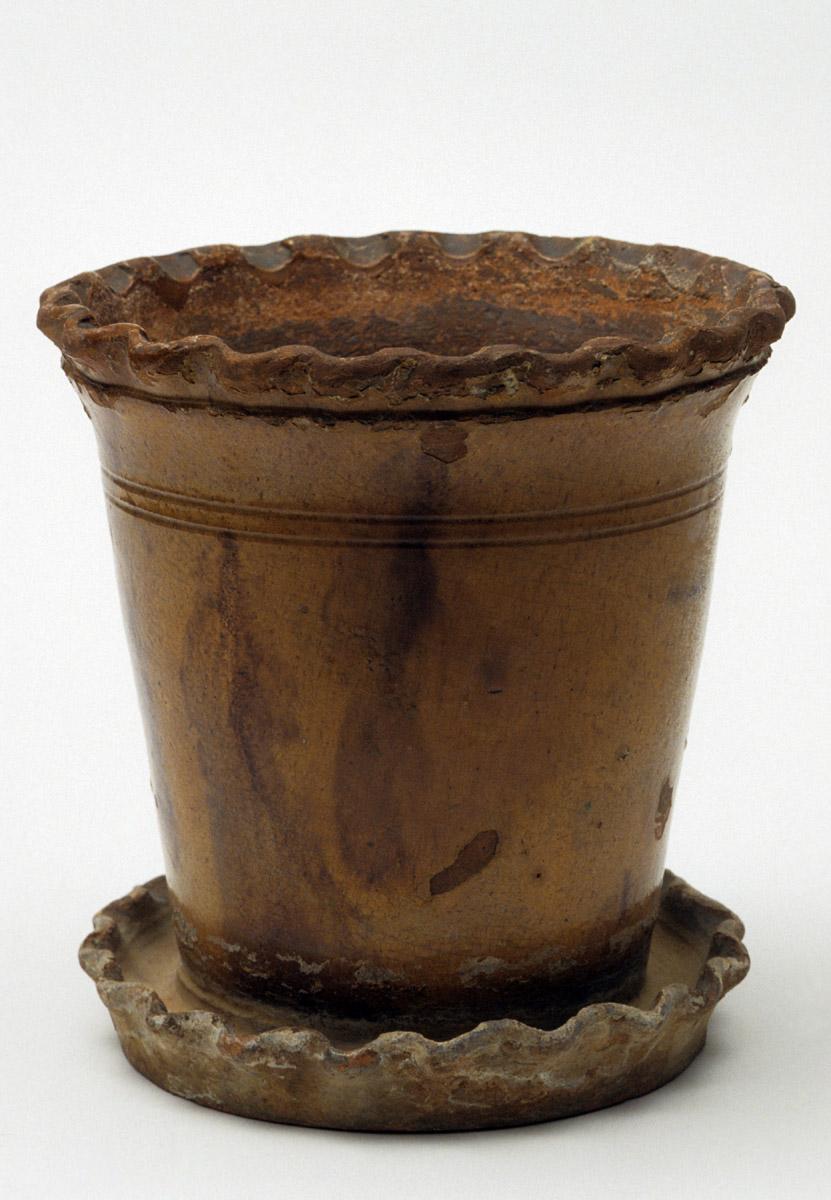 1959.1315 Flowerpot
