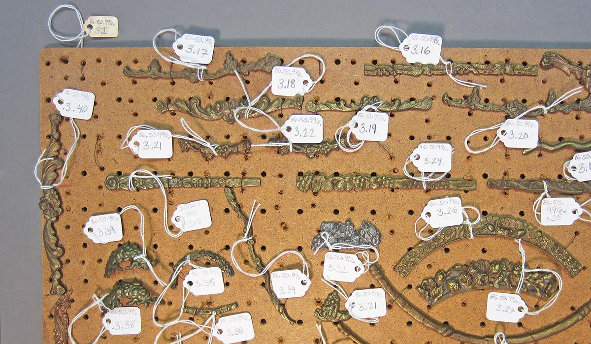 1986.0050.996.003.001, Pegboard, section 3
