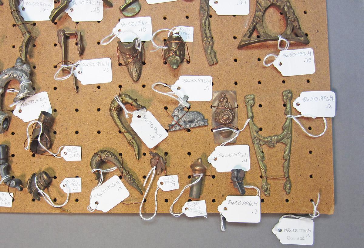 1986.0050.996.004.001, Pegboard, section 4