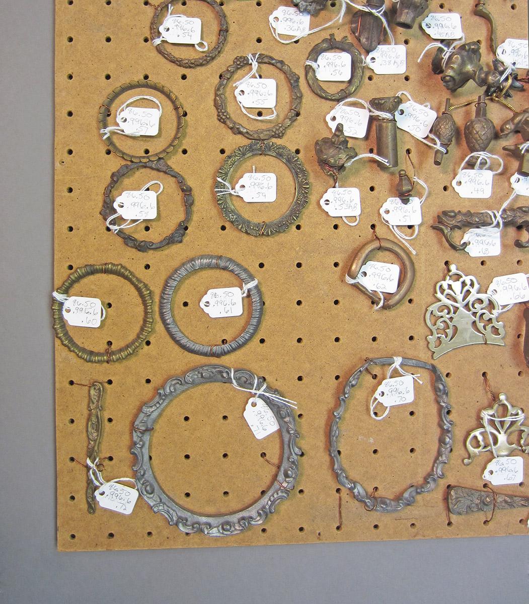 1986.0050.996.006.001, Pegboard, section 3