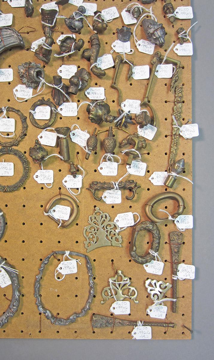 1986.0050.996.006.001, Pegboard, section 4