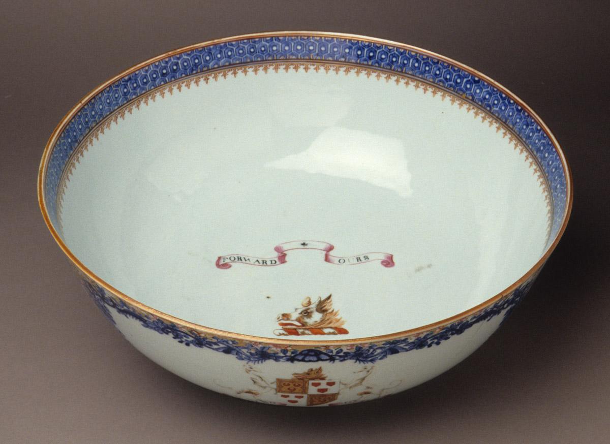 1959.1340 Bowl, interior