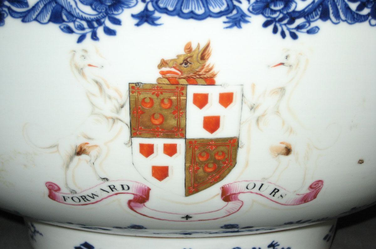 1959.1340 Bowl armorial