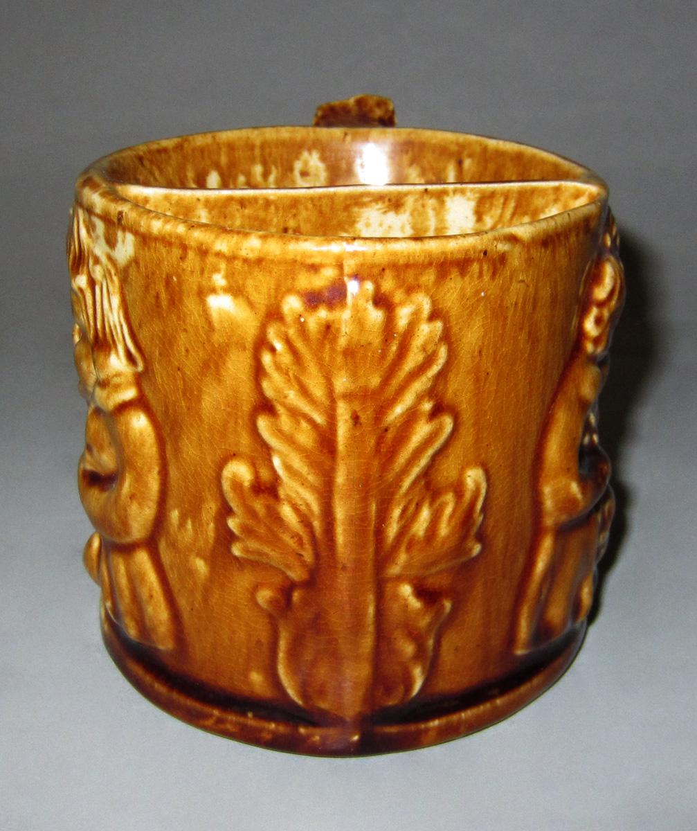 2015.0020.002 Shaving mug side 3