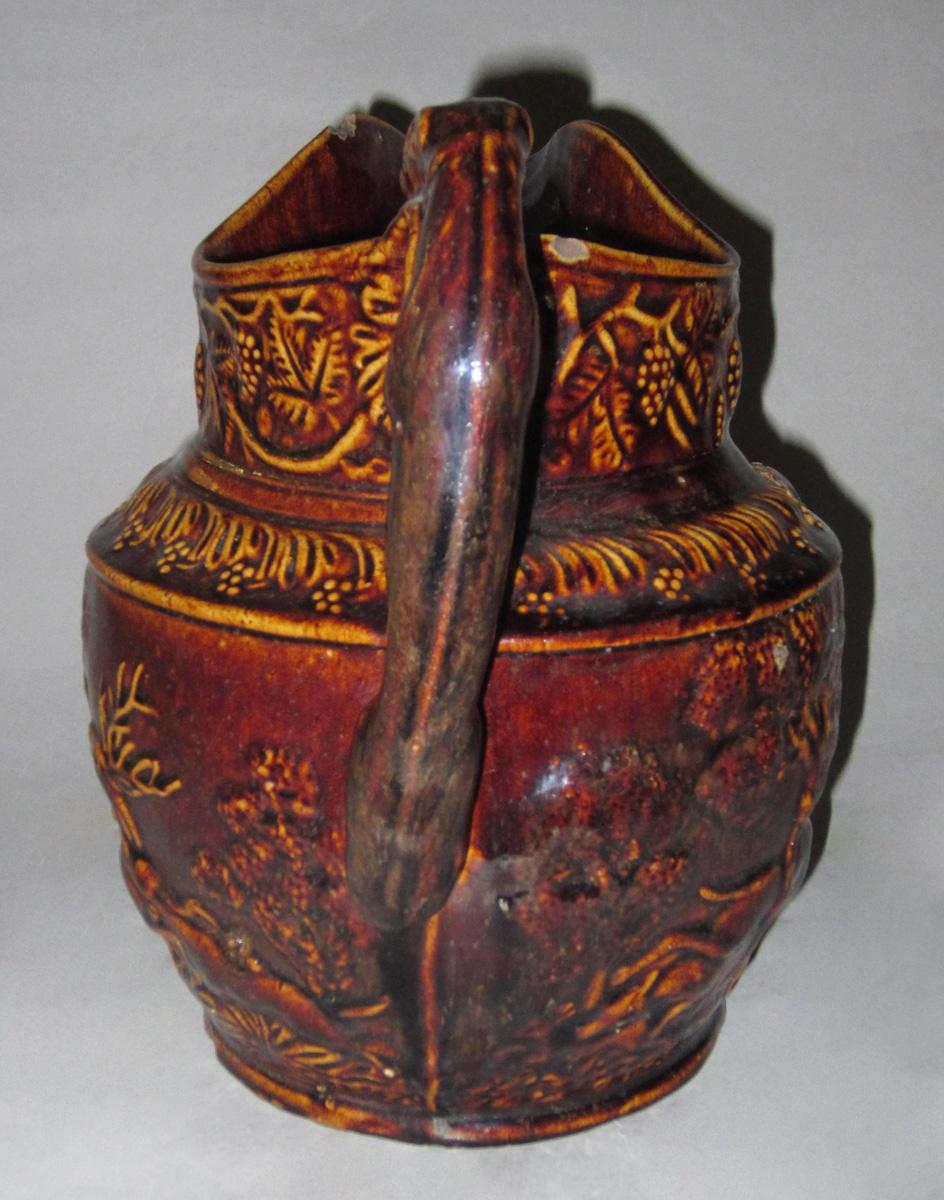 2015.0020.003 Jug side 4