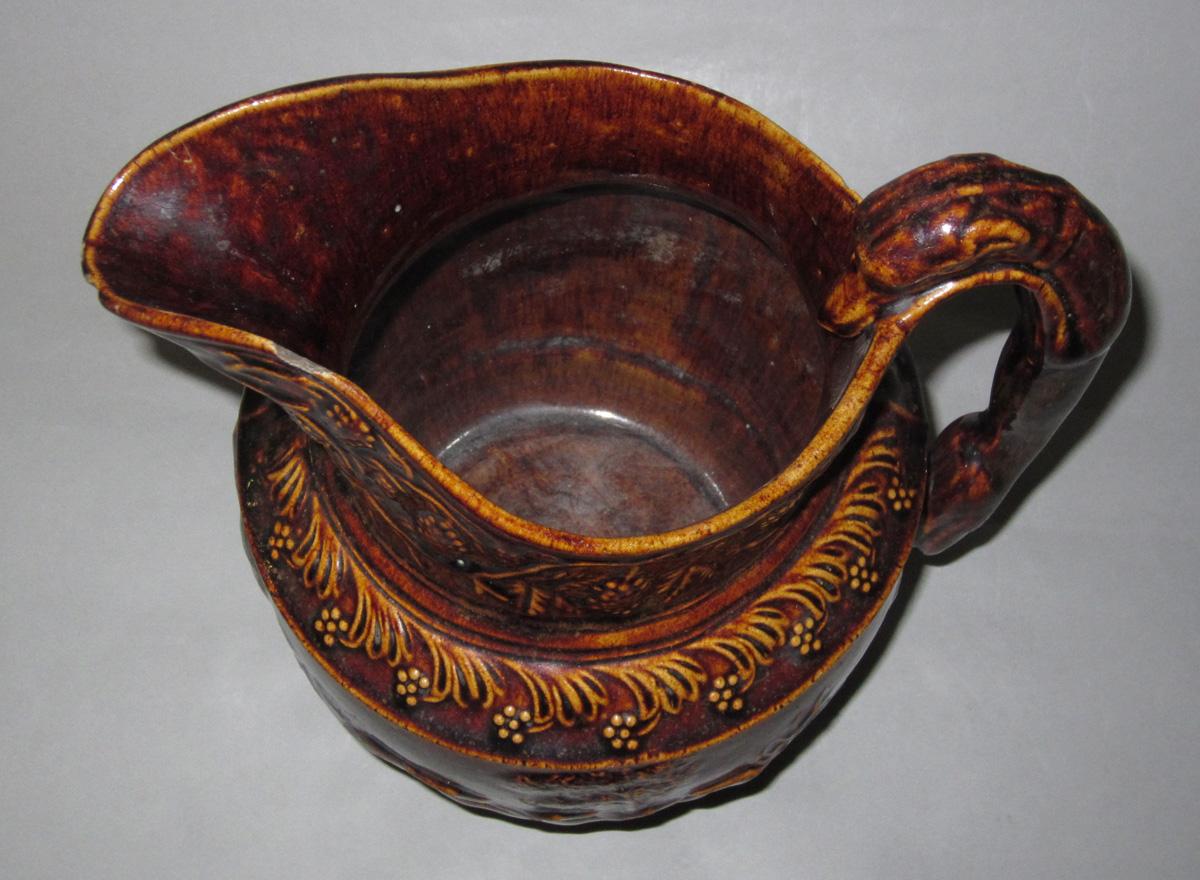 2015.0020.003 Jug top view