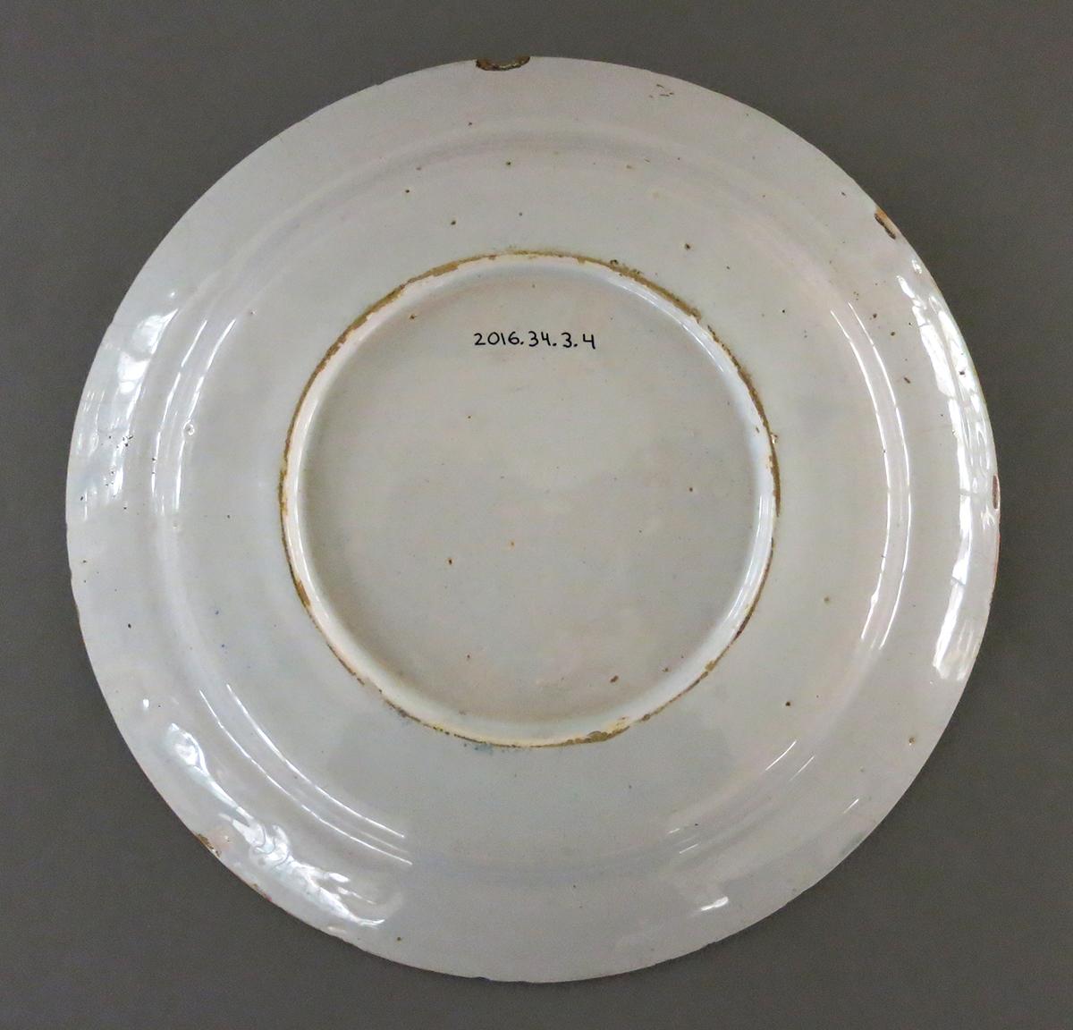 2016.0034.003.004 Plate bottom