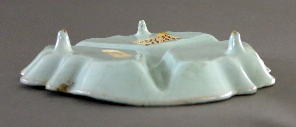 2016.0034.012 Dish, Sweetmeat or pickle dish feet