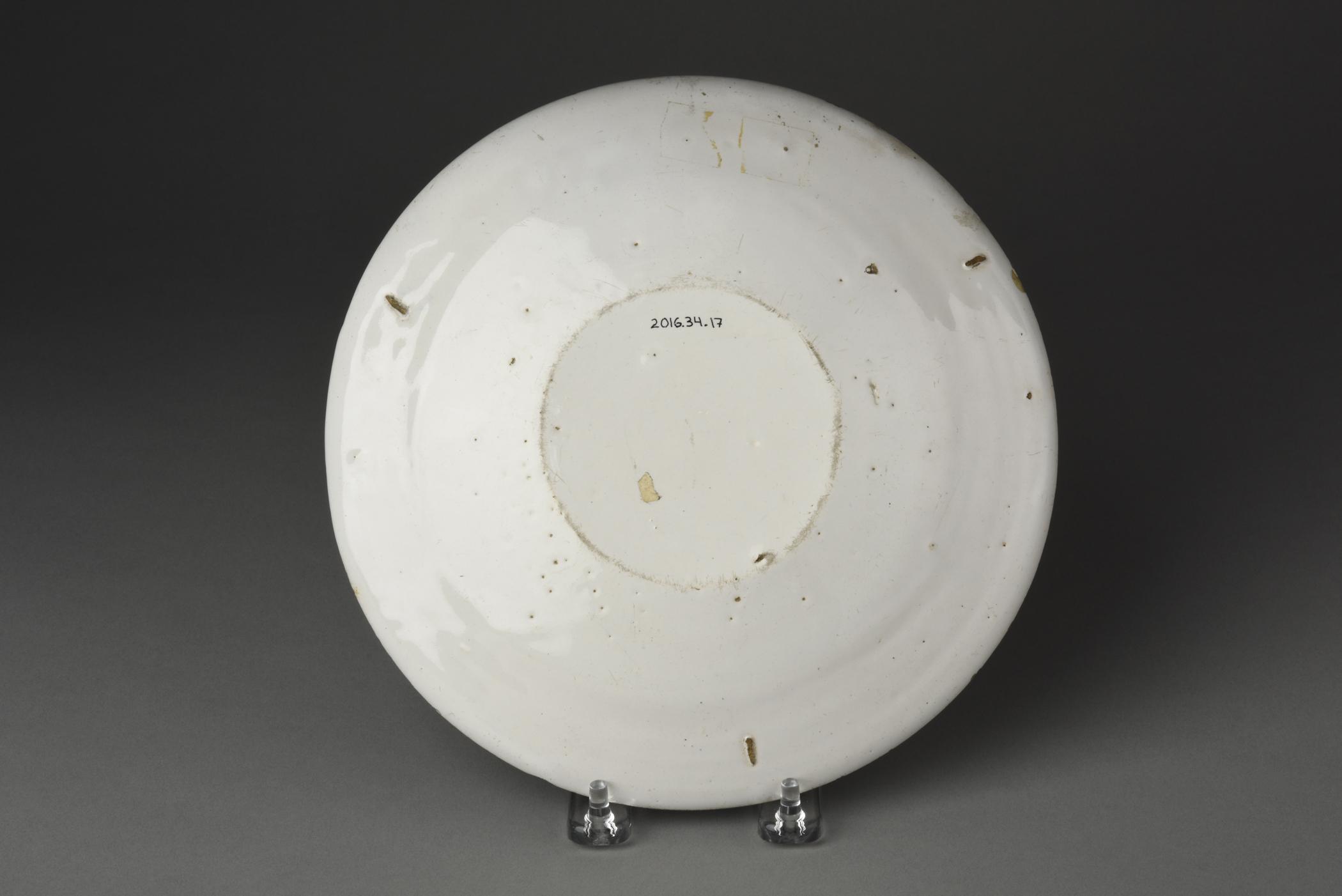 2016.0034.017 Plate, view 2, reverse