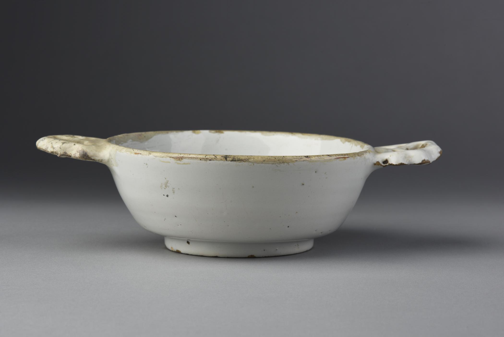 2016.0034.022 Porringer, view 2