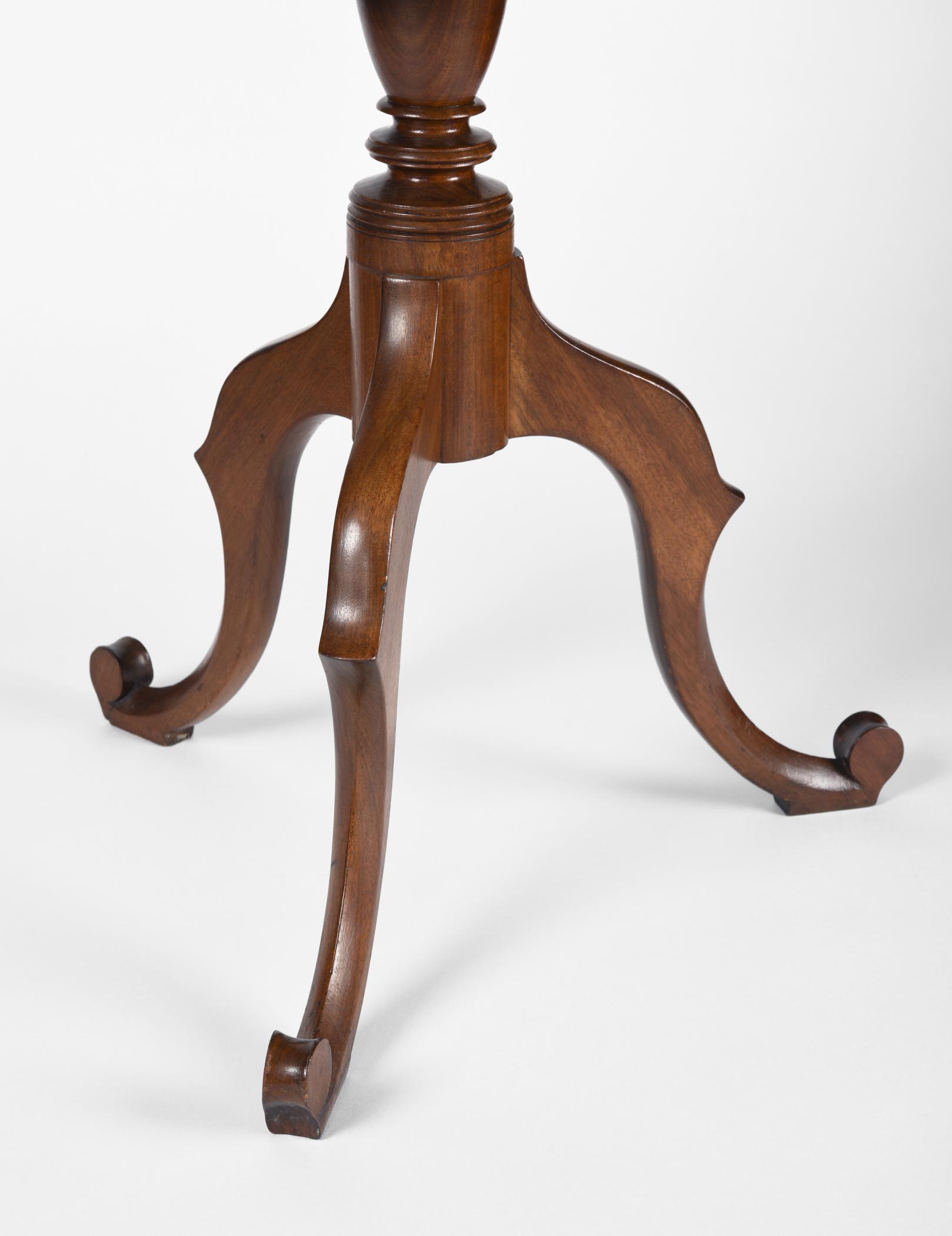 2015.0039 Stand, detail 1