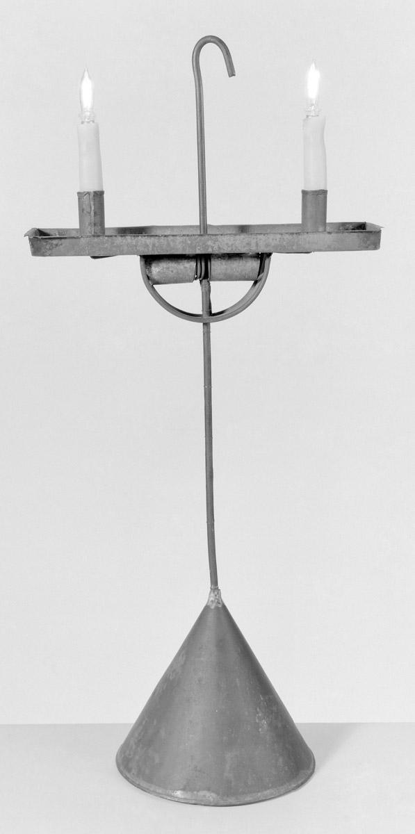 1959.1509 Candlestand