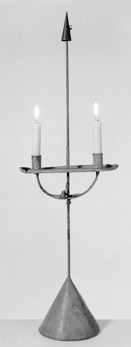 1959.1524 A, B Candlestand and Douter
