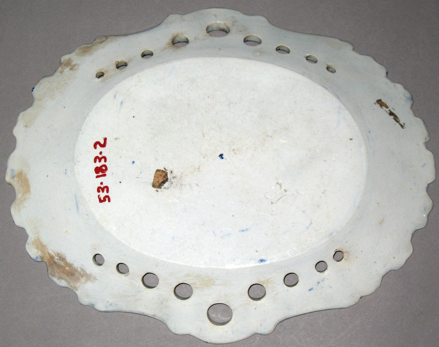 1953.0183.002 Platter (mark)