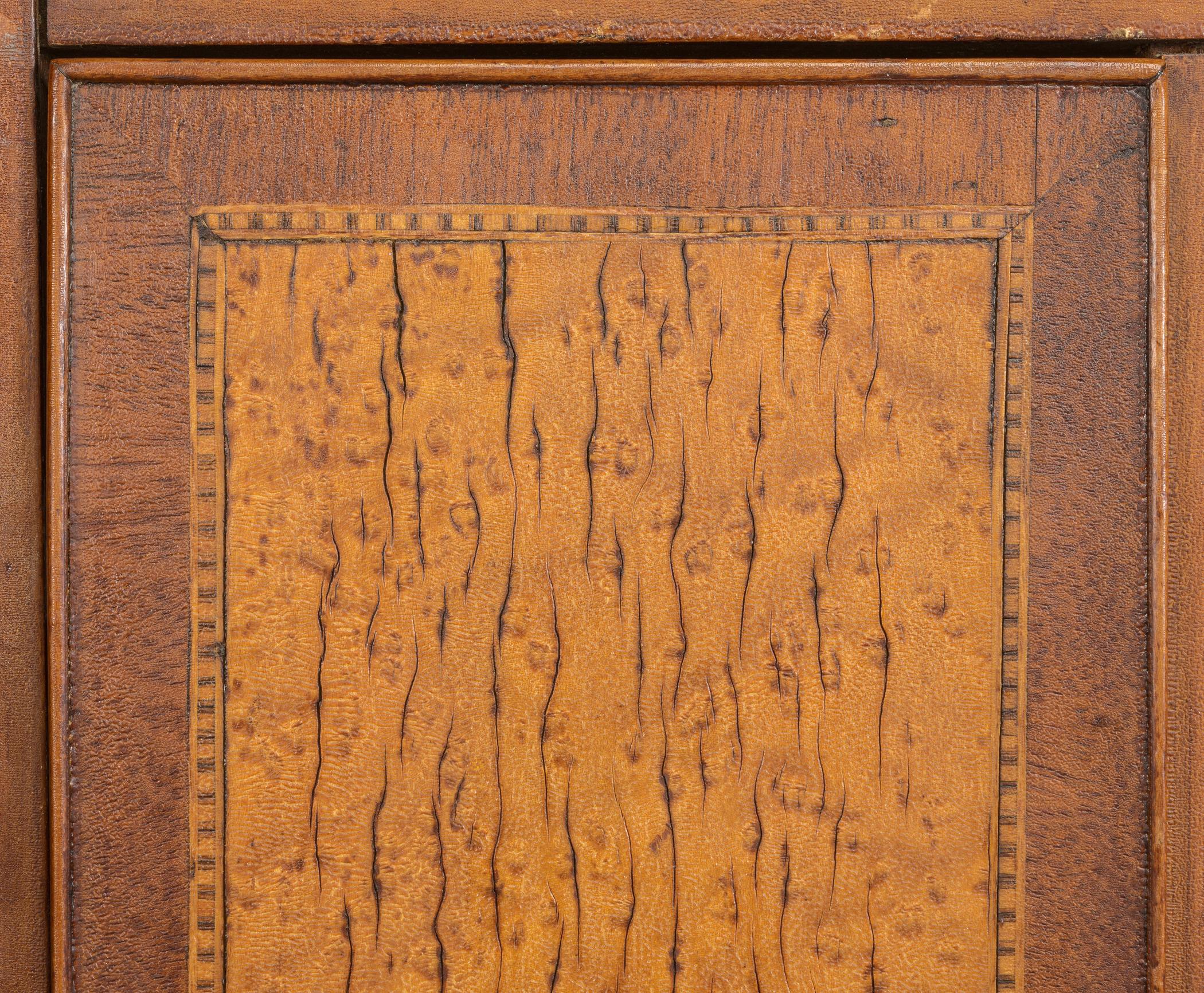 2015.0034 Sideboard, detail 2