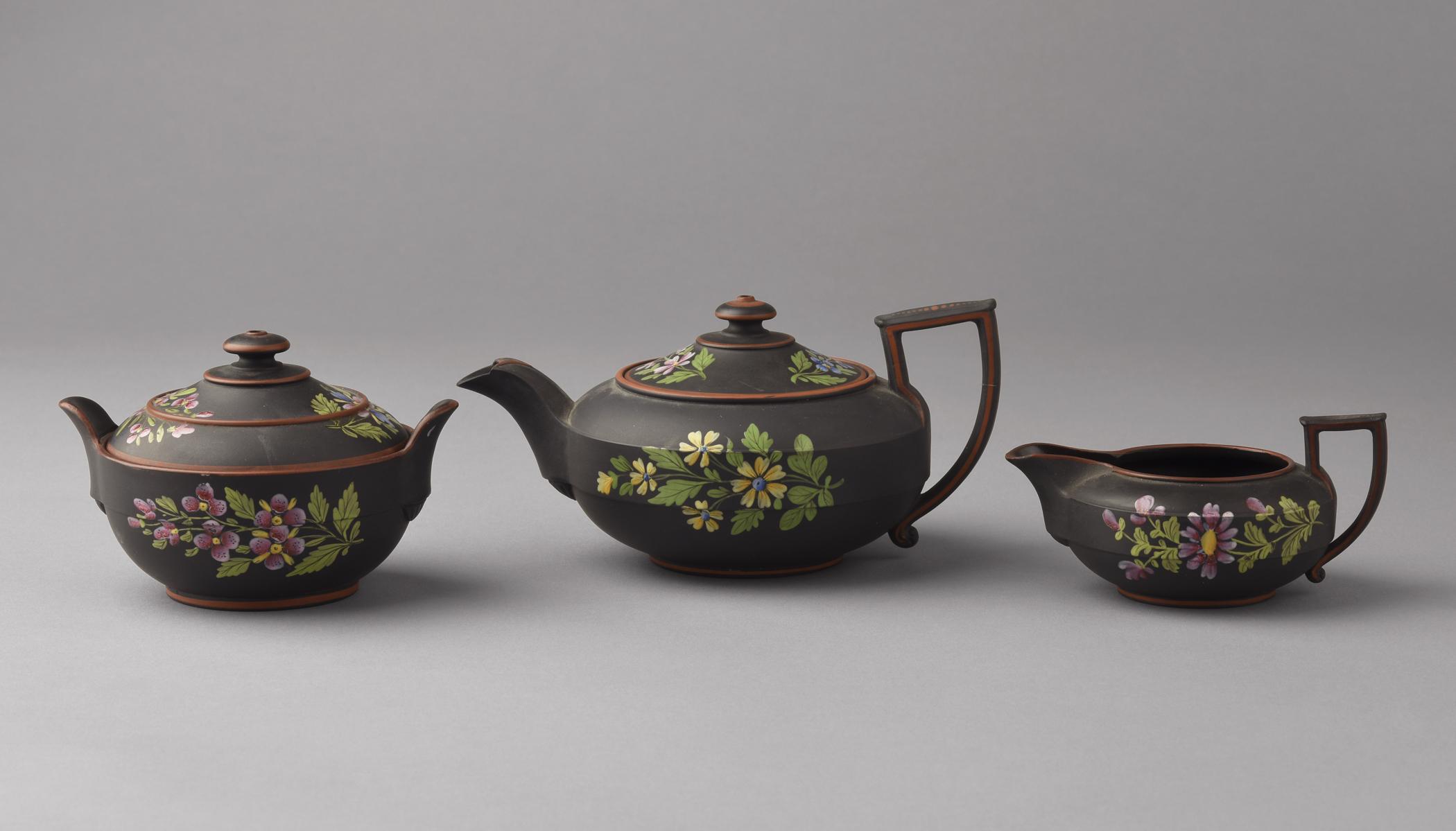 2015.0040.002 A, B Sugar bowl, .001 A, B Teapot, .003 Jug, view 1