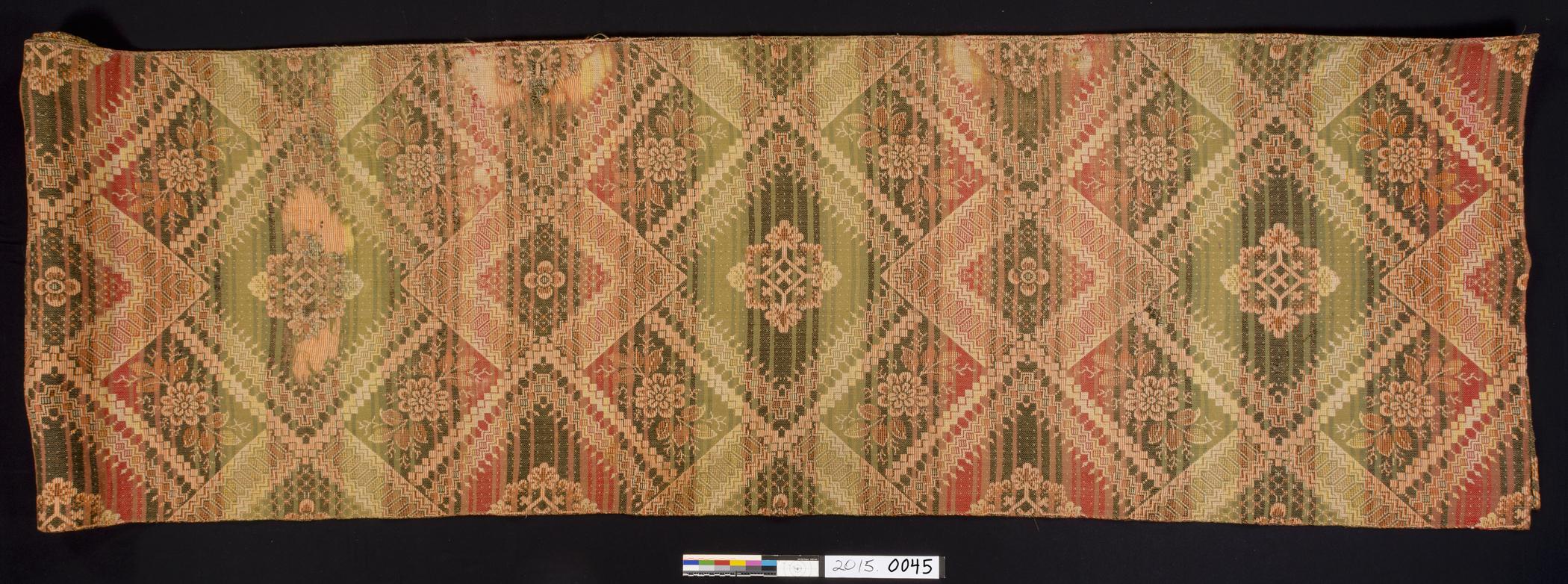 2015.0045 Rug fragment, view 1