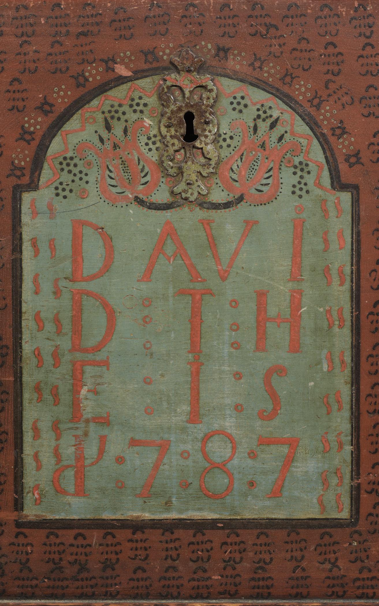 2015.0046 A Chest, detail 1