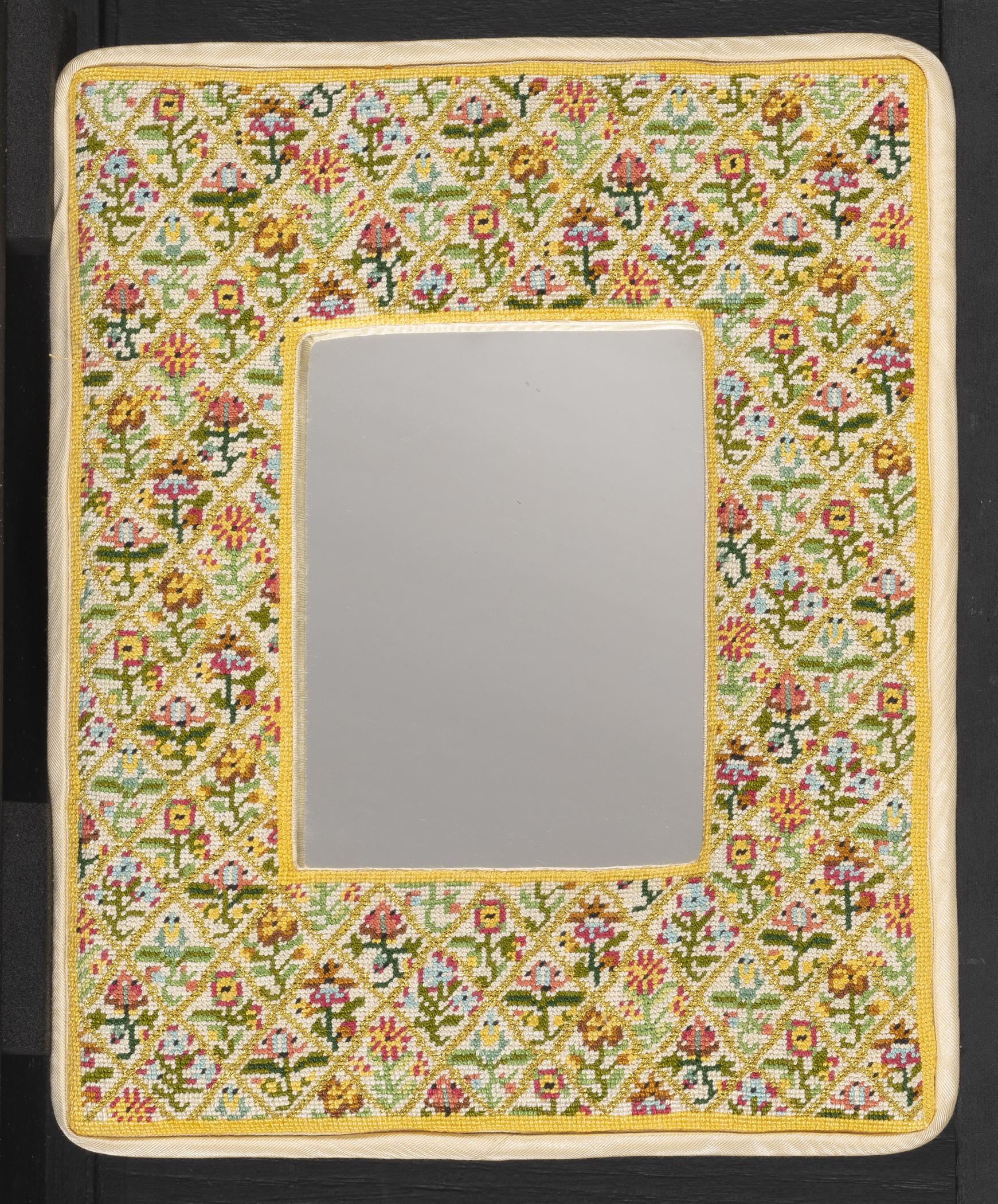 2015.0047.008.001 Mirror, view 1