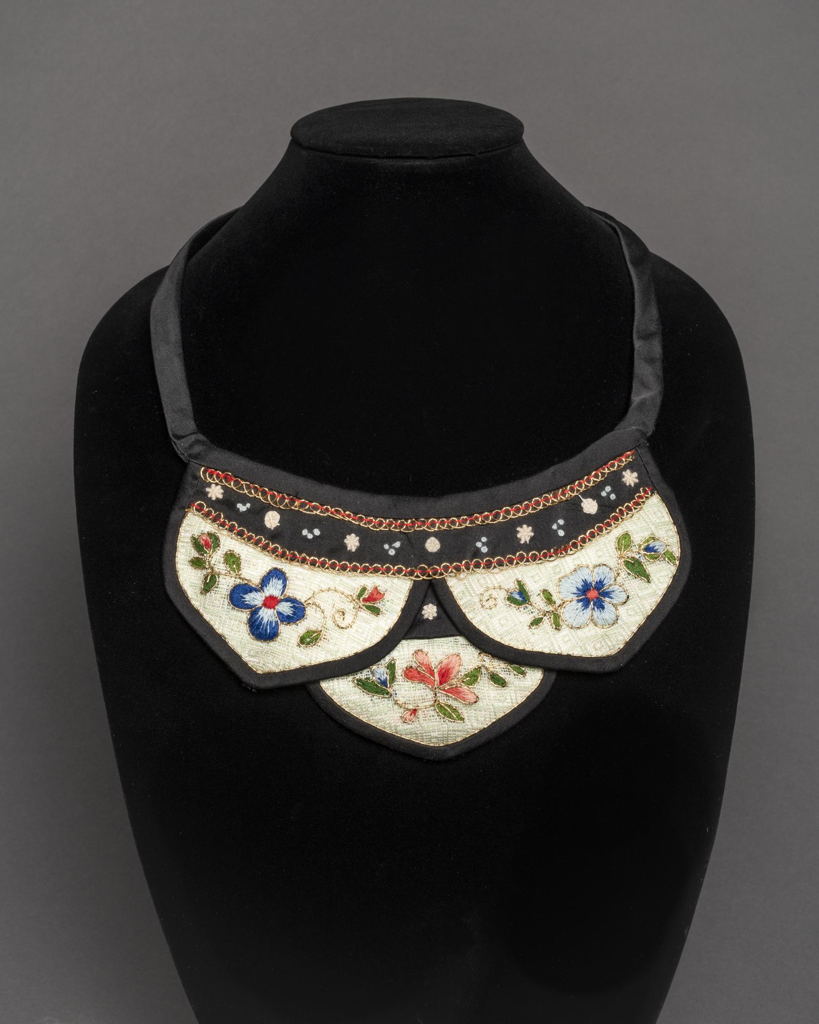 2015.0047.035 Collar, view 1