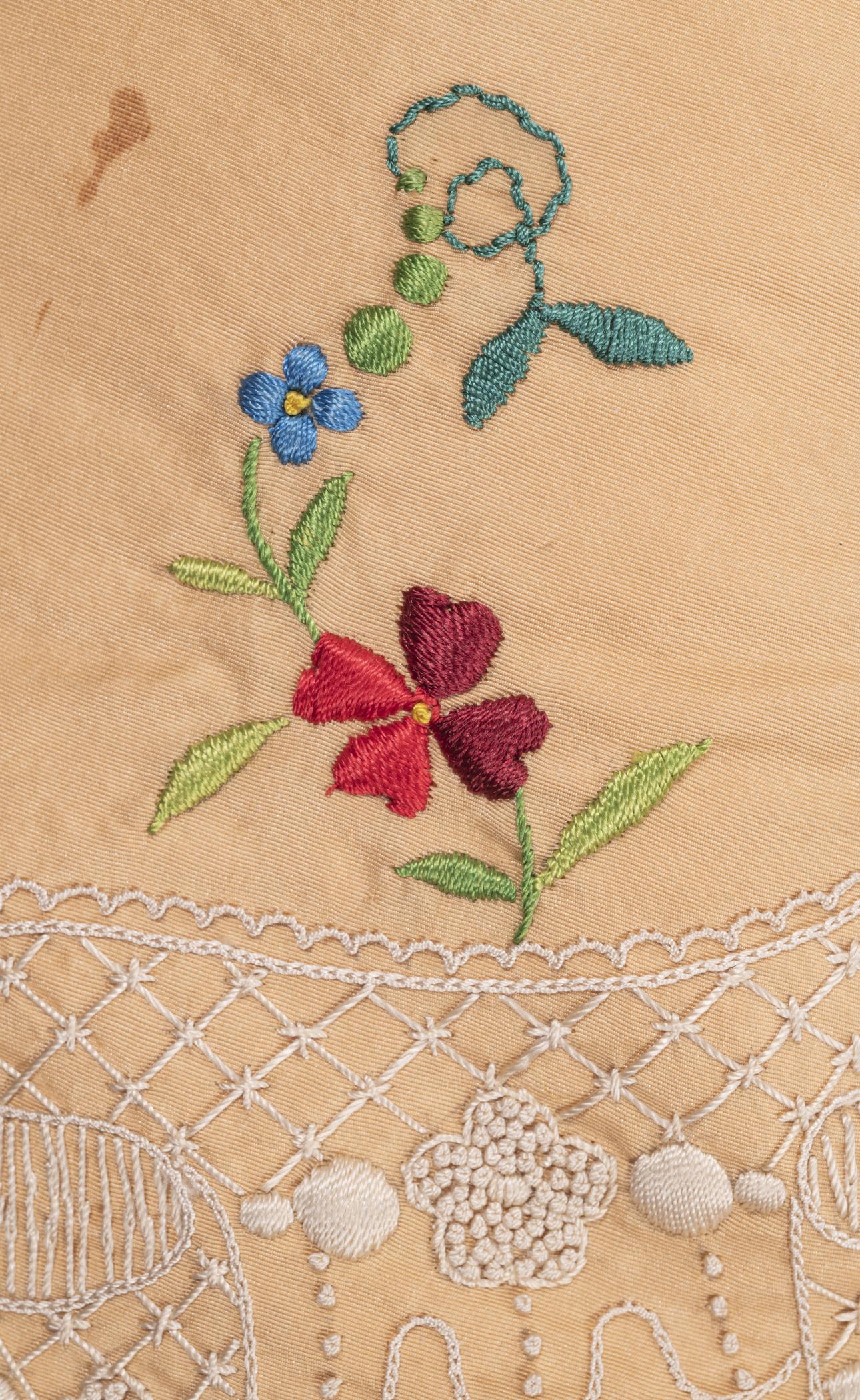 2015.0047.065 A Bodice, detail 7