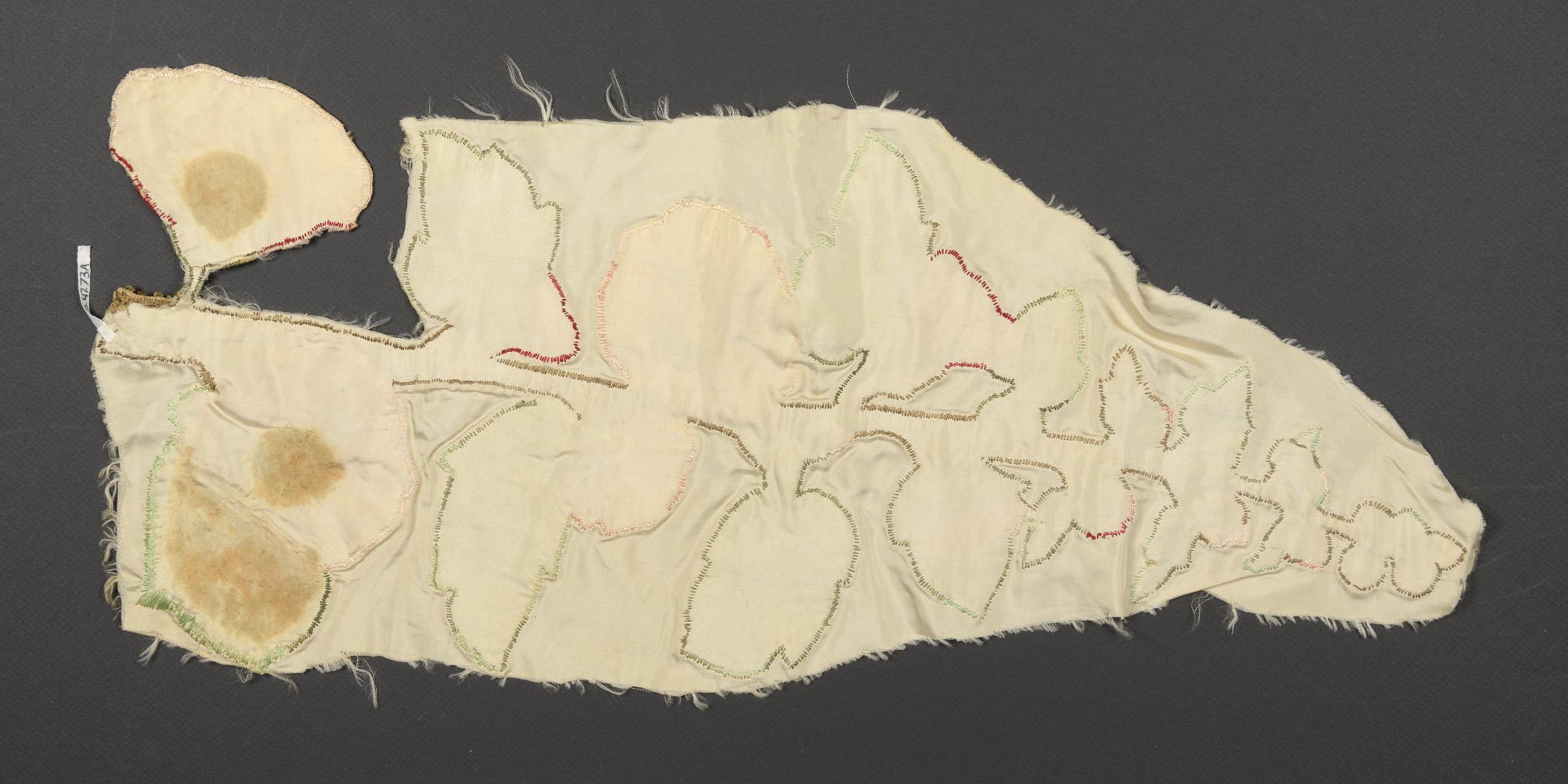 2015.0047.073 A Needlework panel, view 2, reverse
