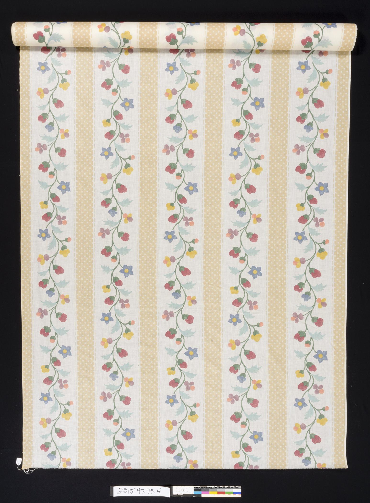 2015.0047.075.004 Textile, view 1