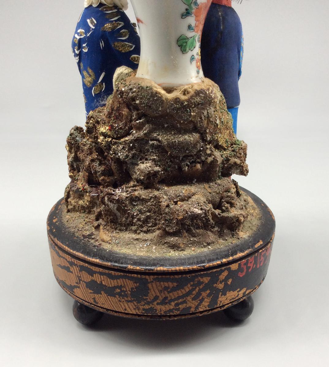 1959.1590 Figure, detail 7