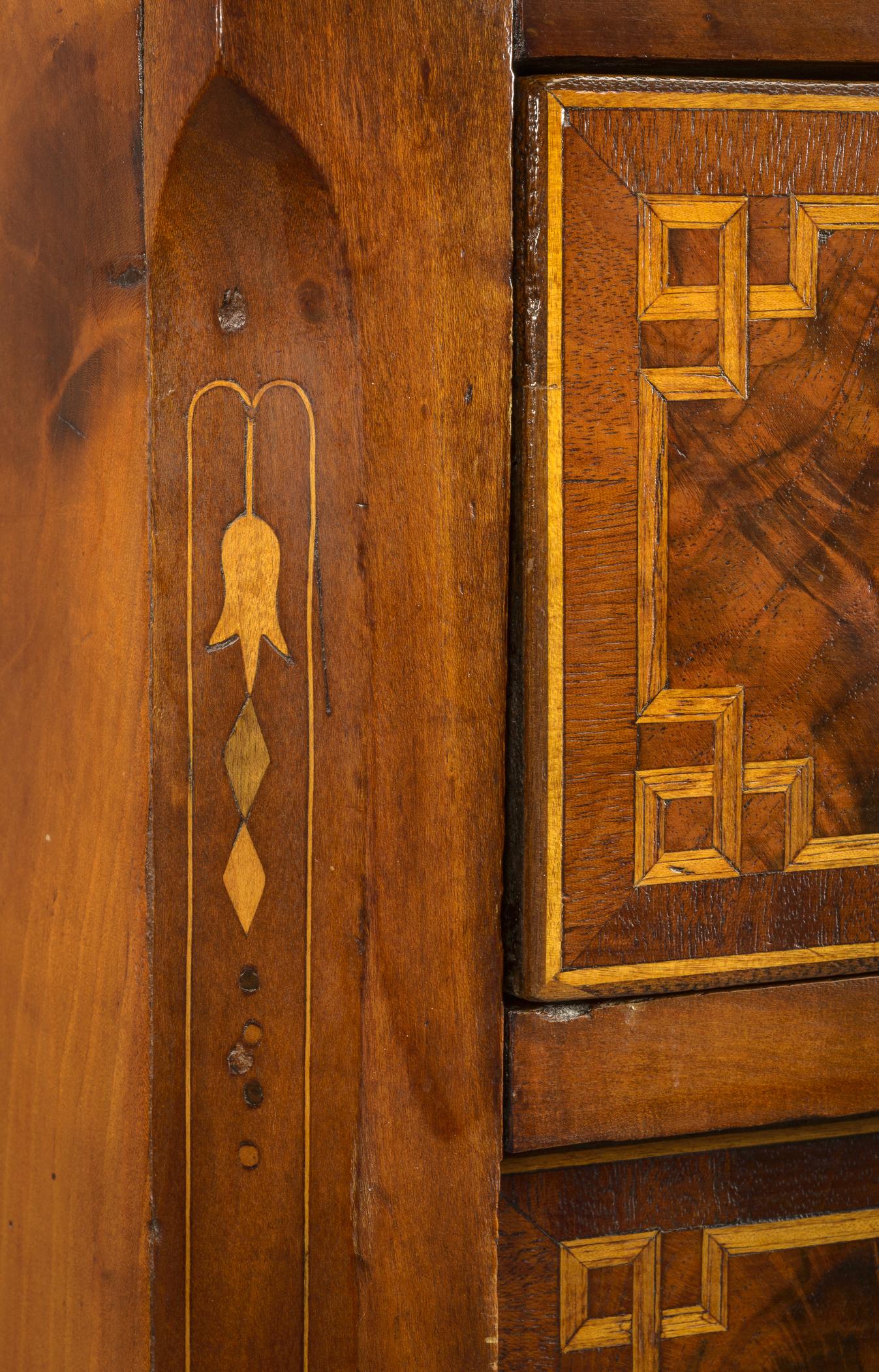 2016.0005 Chest of drawers, detail 3