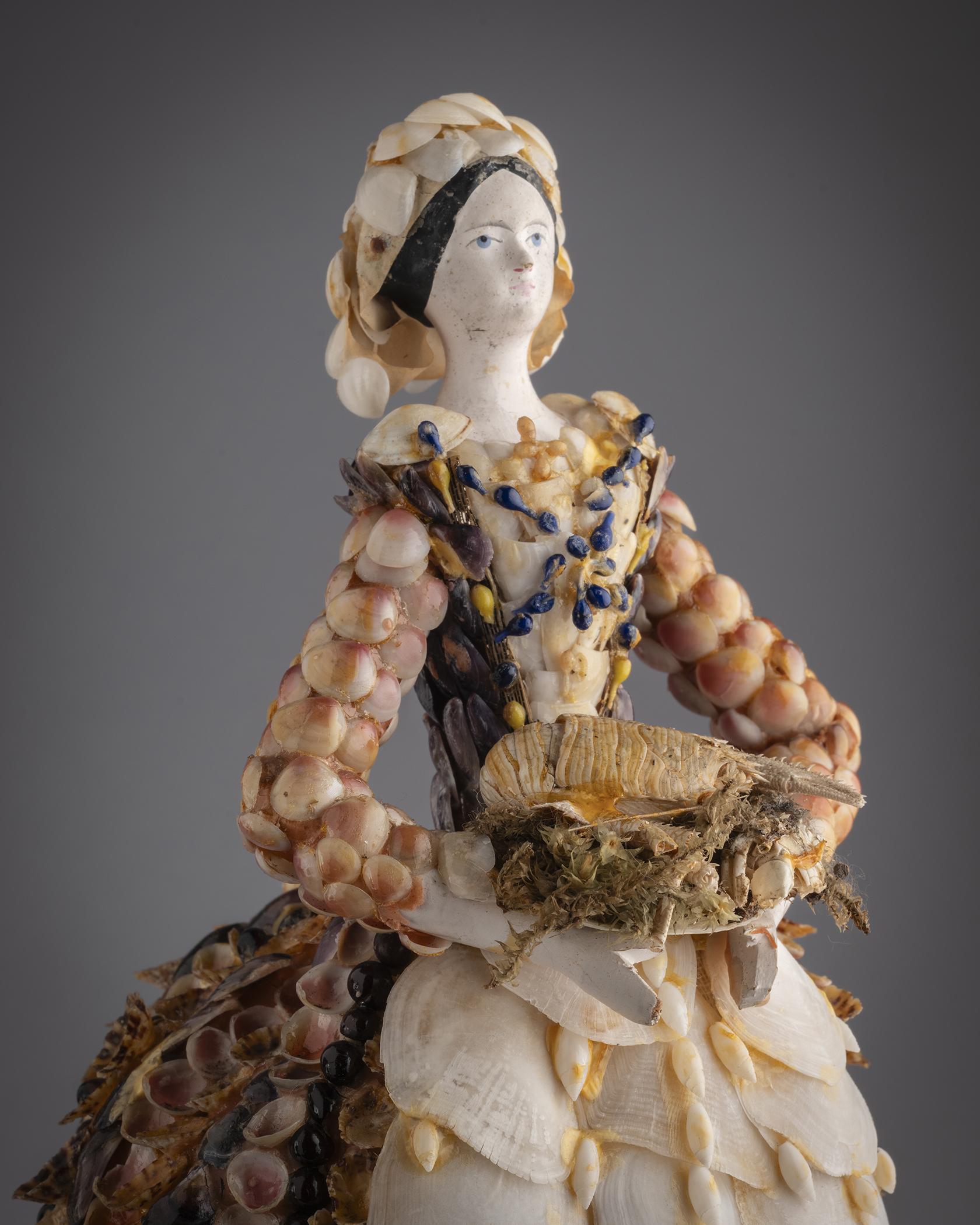 1959.1596 Figure, Woman, detail 2