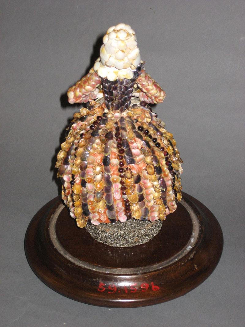 1959.1596 Figure of a woman rear
