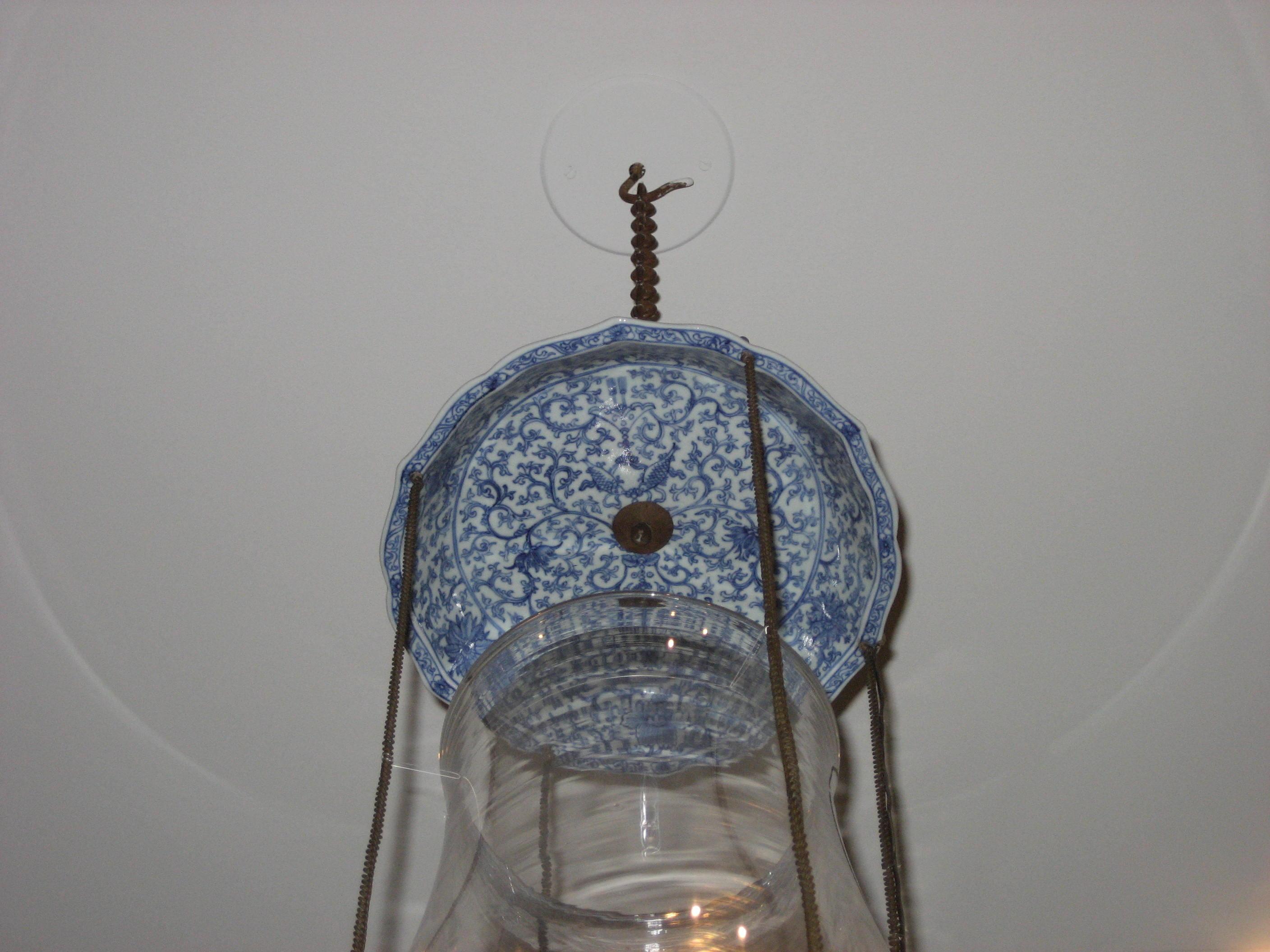 1959.1604 Chandelier top dish