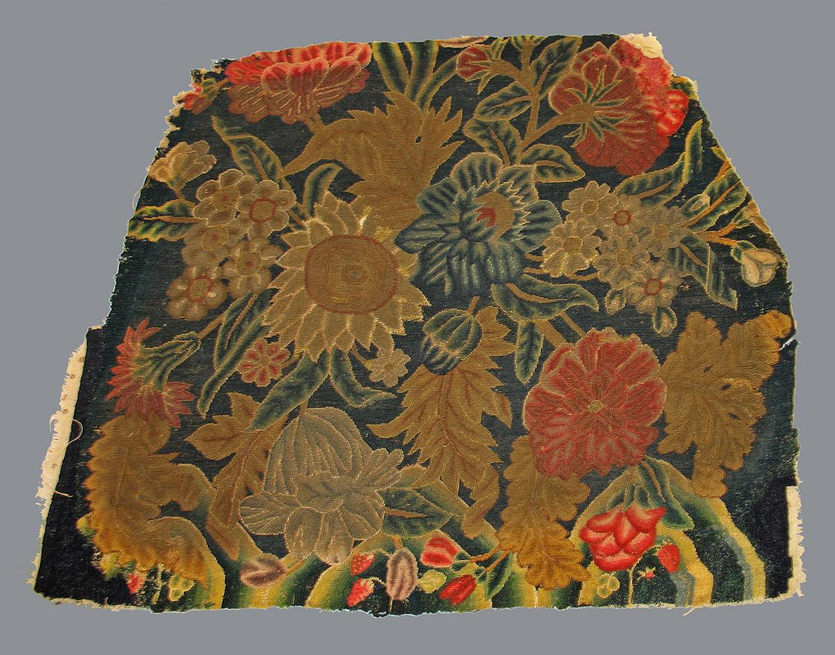 1969.5687 A Slip seat cover, overall