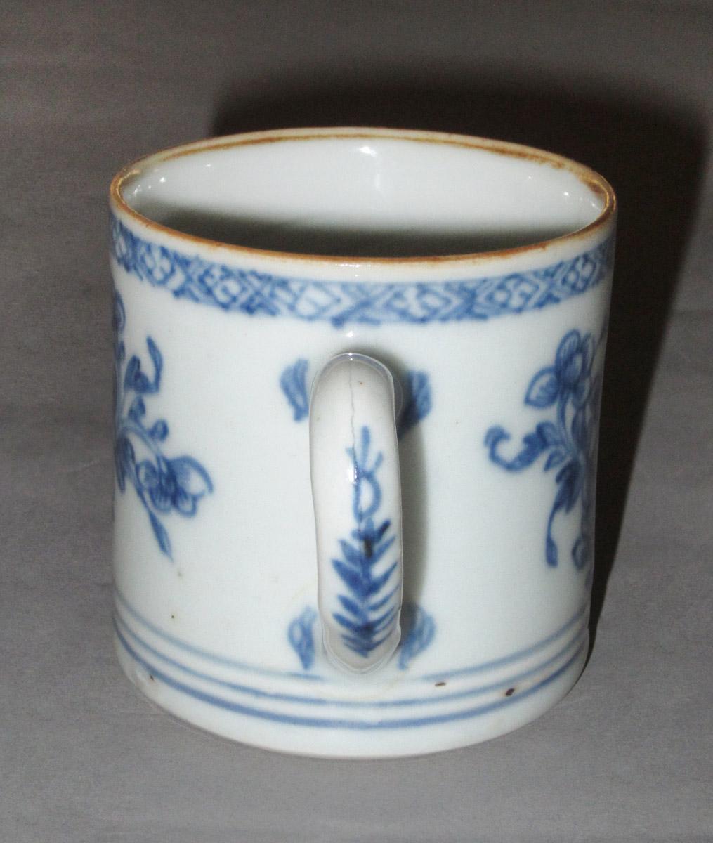 2016.0030.004 Mug side 3
