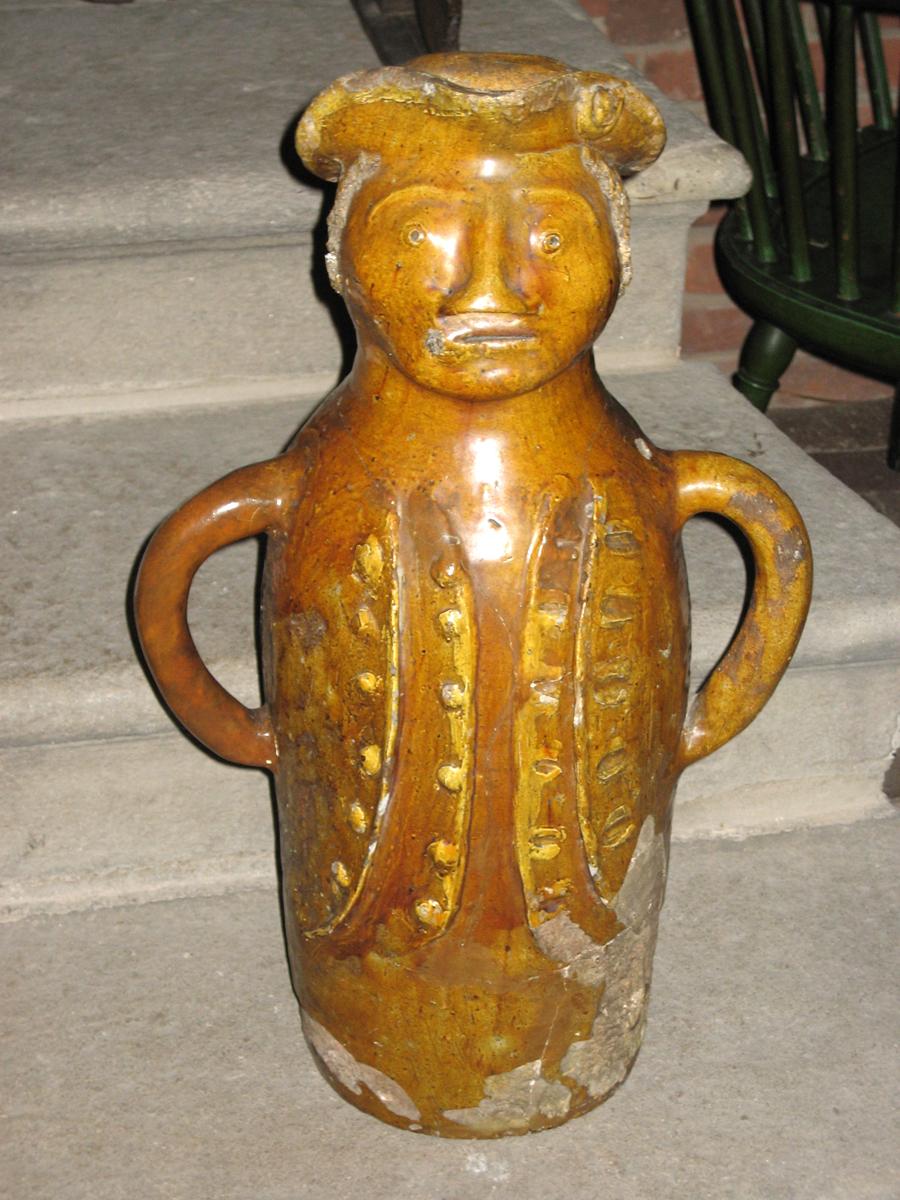 1959.1622 Earthenware figure