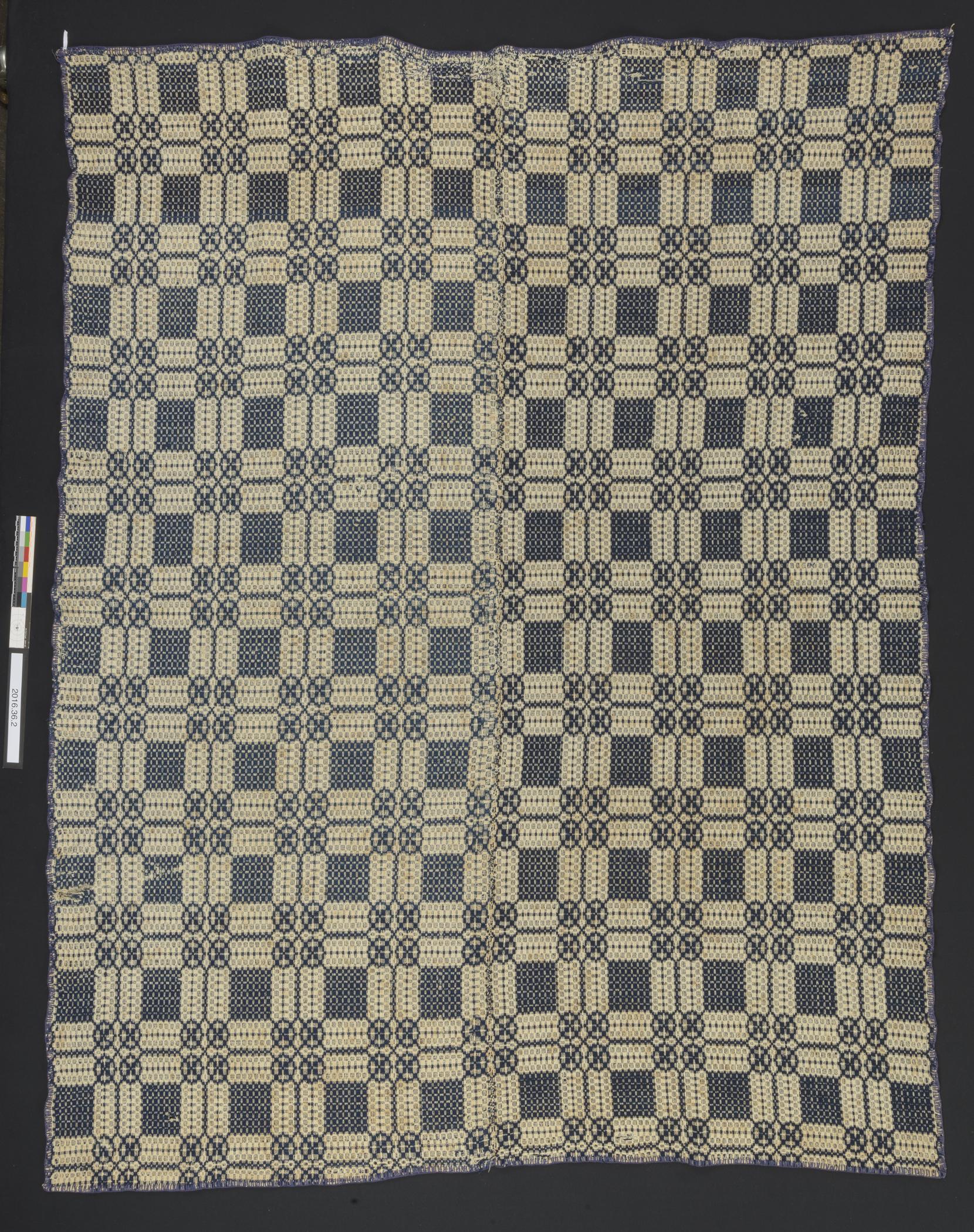 2016.0036.002 Bedcover, view 1