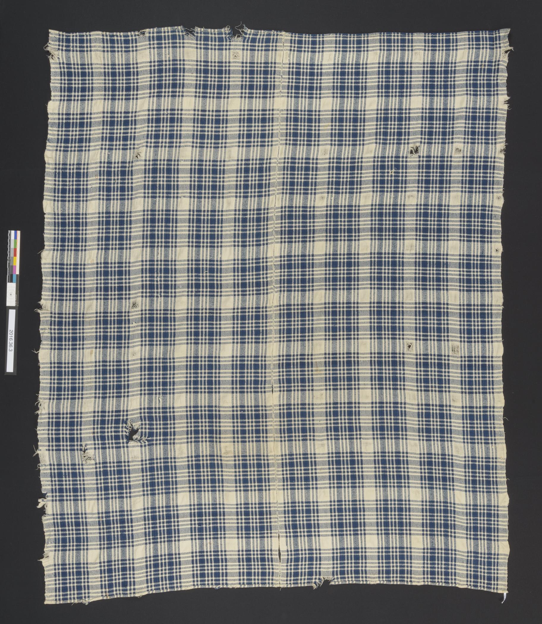 2016.0036.003 Bedcover, view 1