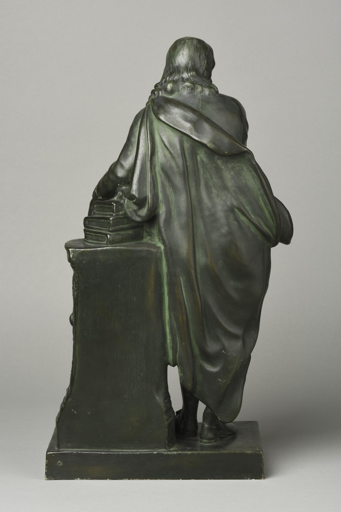 2016.0033.002 Figure, view 2, reverse