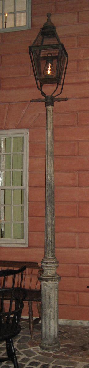 1959.1657 A, B Lamppost
