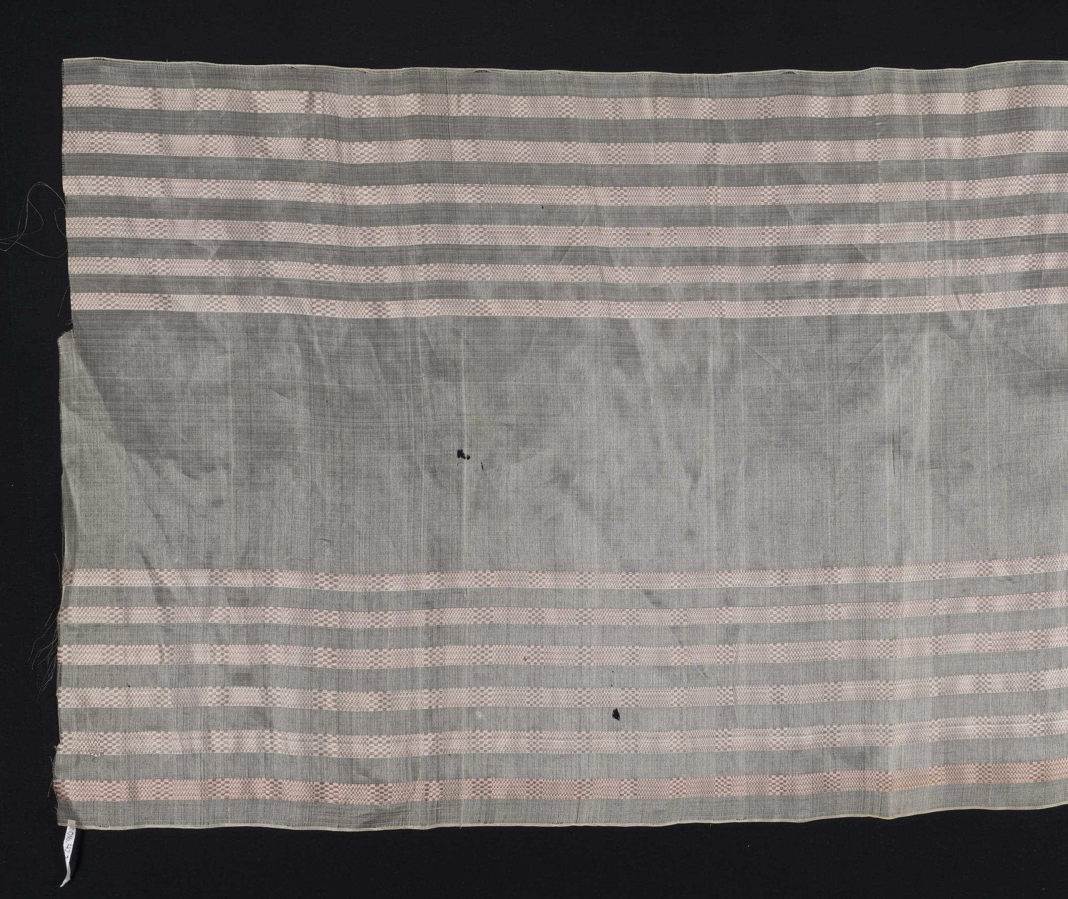 2016.0042.003 Textile, woven, side 1, detail