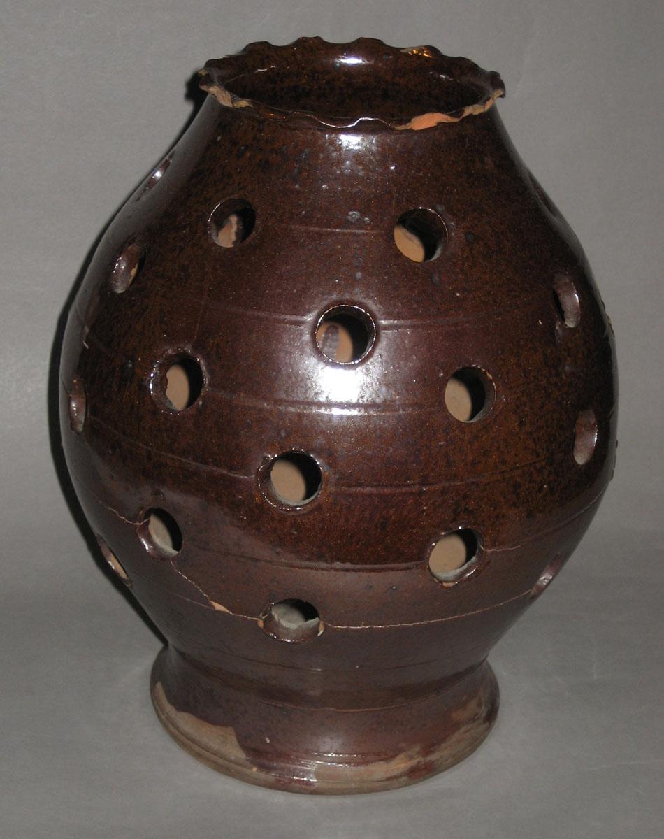 1959.1660 Pot