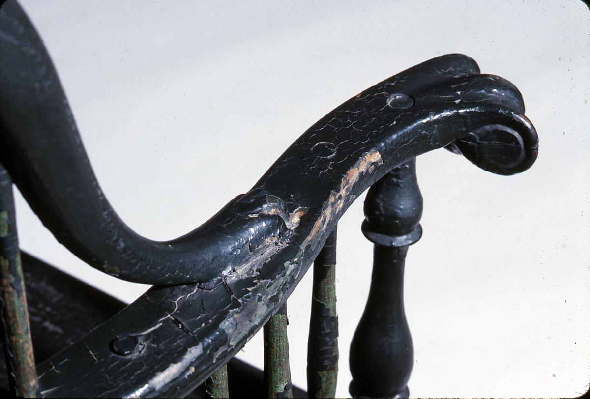 1959.1662 Settee, Windsor settee (top of arm detail)