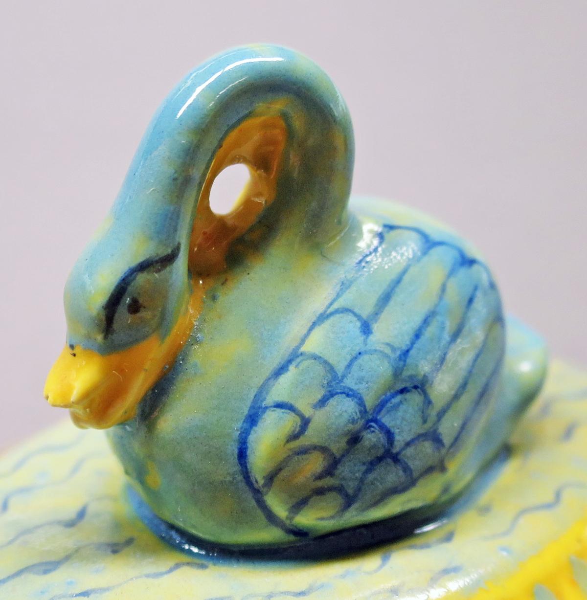 2017.0012.002 B Teapot, lid, detail