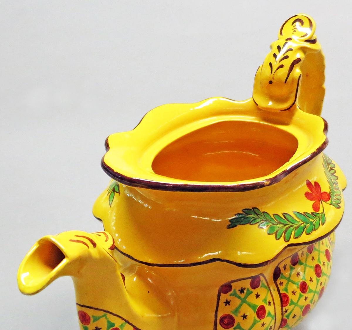 2017.0012.013.001 A Teapot, side detail 1